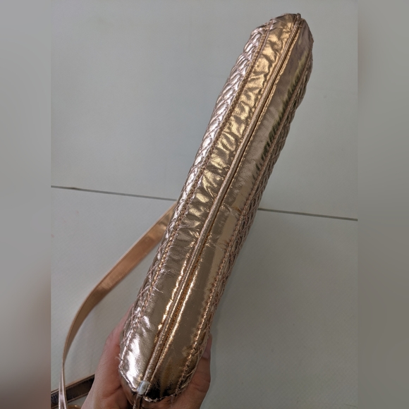 GENTLY USED ROSE GOLD VERA BRADLEY QUILTED CROSSBODY BAG & CARD HOLDER - Picture 14 of 16